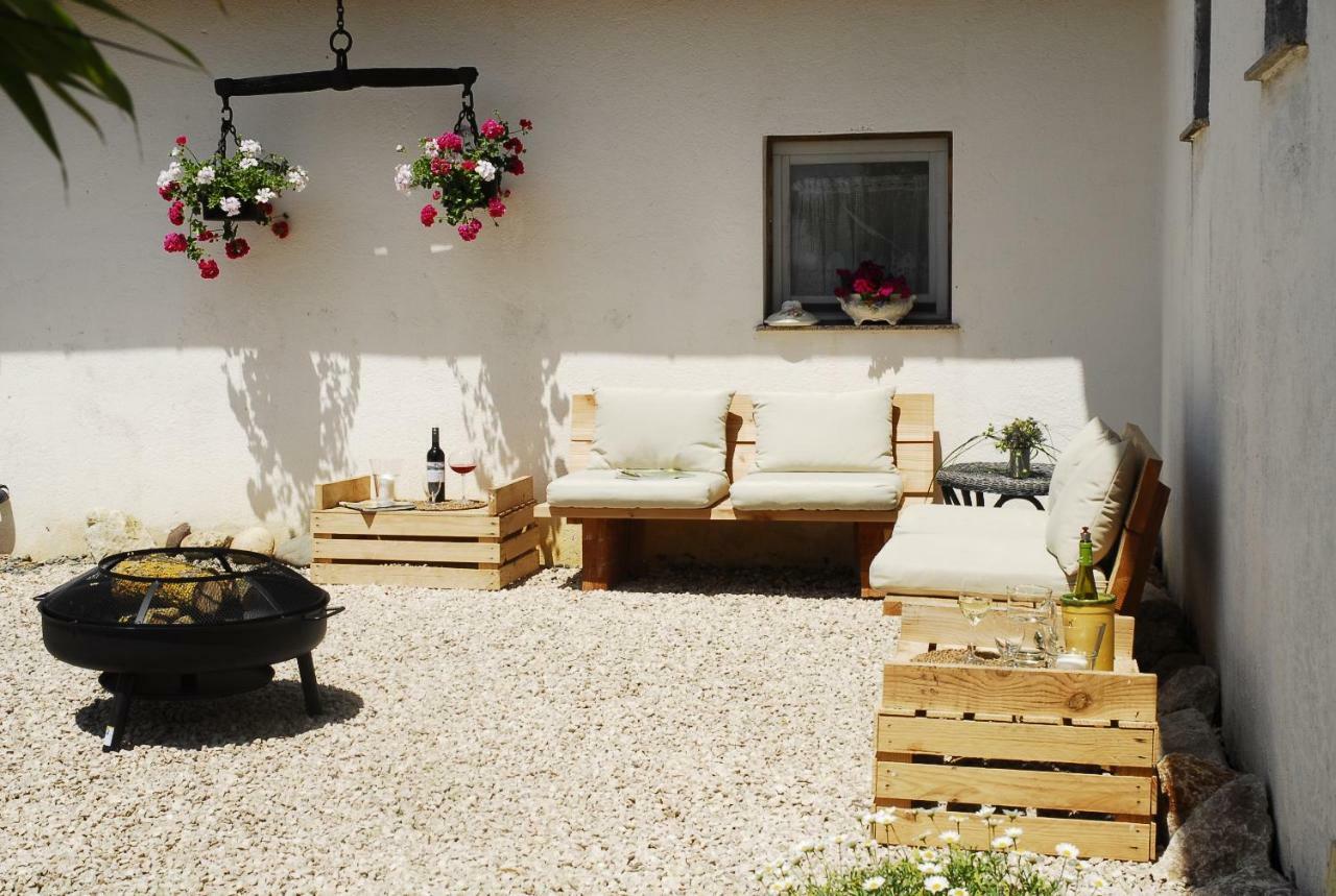 Ferienwohnung Au Pajot Ambax ภายนอก รูปภาพ